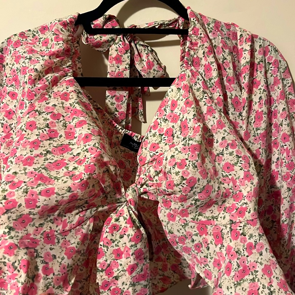 crop trop with pink flowers!